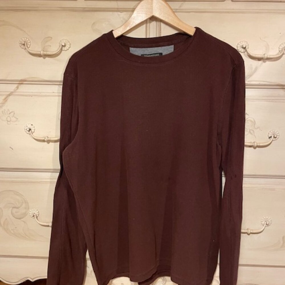 Banana Republic Mens Ribbed Pull Over Shirt Burgundy